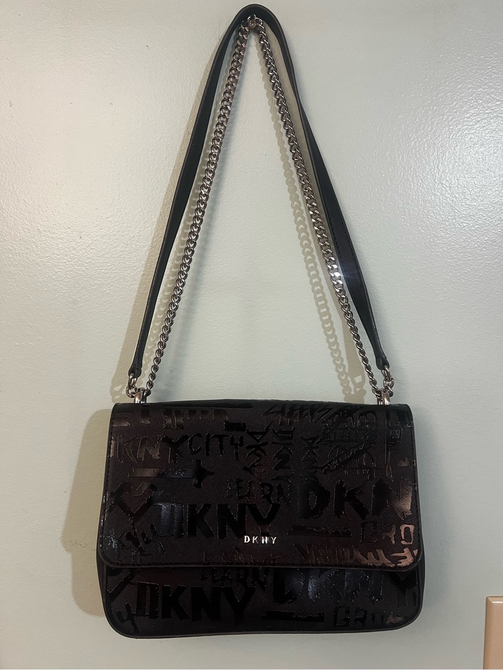 Like new DKNY Graffiti black Patent Logo Shoulder Bag with Chain Strap